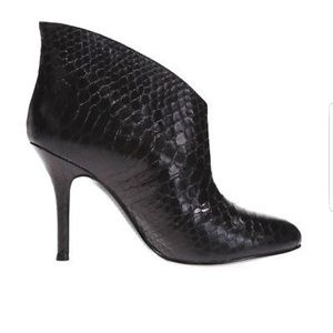 Vince Camuto black snake skin booties
